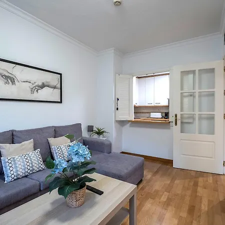 Apartamento Wanda Ifema con Parking y Piscina-2